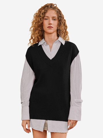 Imily Bela Sweater in Black: front