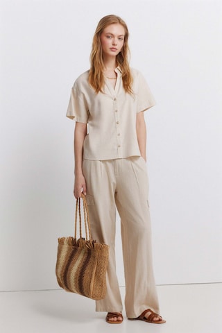 Springfield Blouse in Beige