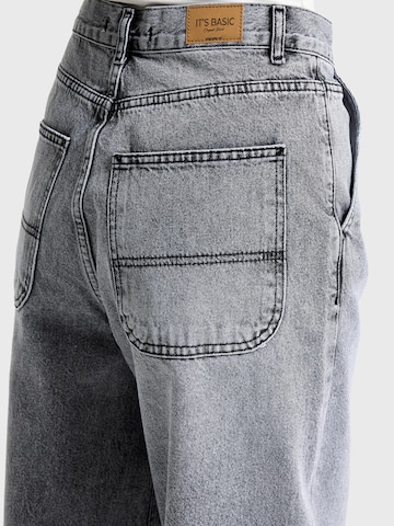 IT'S BASIC Loosefit Jeans 'NORA Skater Mid Rise Jeans' in Grijs