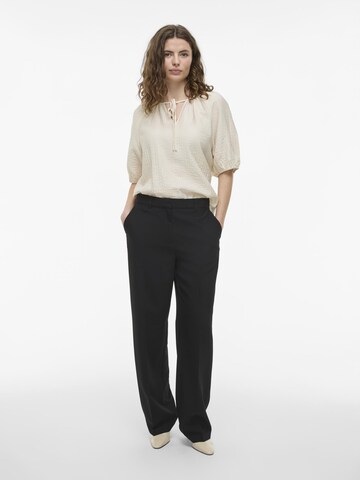 VILA Regular Trousers with creases 'VISiffe' in Black