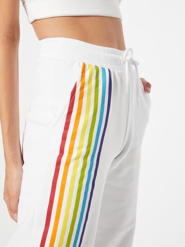 Effilé Pantalon NU-IN en blanc