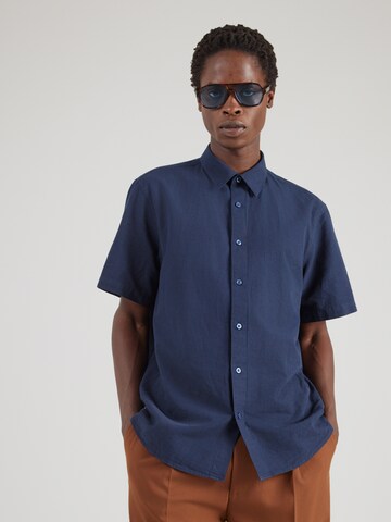 Coupe regular Chemise 'SLHSUN' SELECTED en bleu : devant