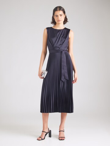 COMMA Cocktail dress in Blue: front