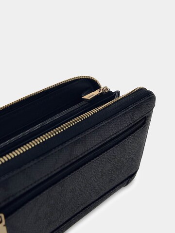 GUESS Wallet in Black