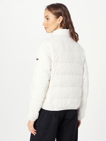 Tommy Jeans Zimná bunda - Biela