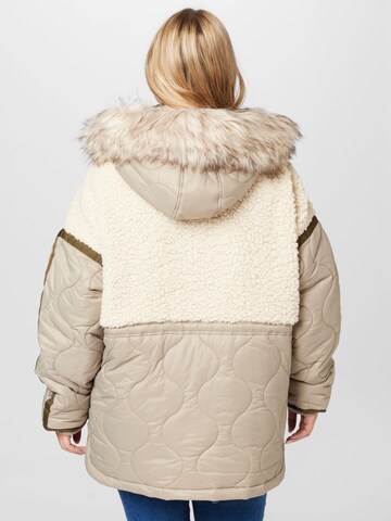 Giacca invernale 'BORG' di River Island Plus in beige