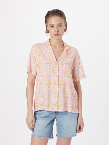 Brava Fabrics Blus 'Dizzy Aloha' i rosa: framsida