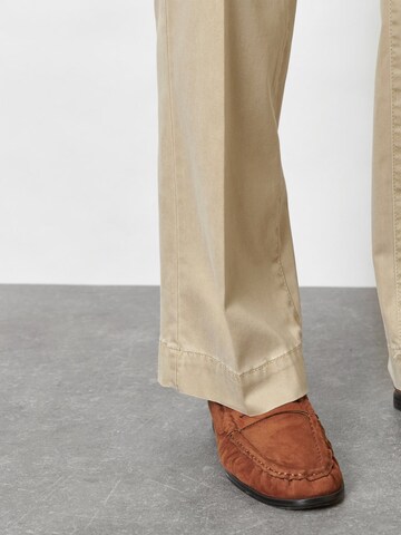 TONI Slimfit Hose in Beige
