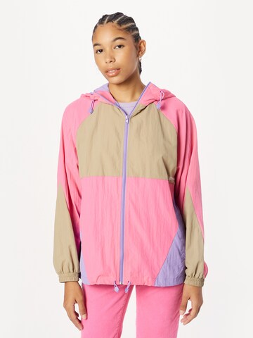 The Jogg Concept Between-Season Jacket 'FLORA' in Pink: front
