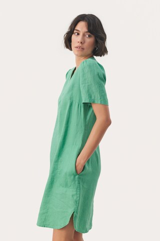 Robe 'Aminase' Part Two en vert