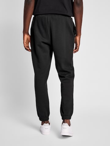 Hummel Tapered Broek in Zwart