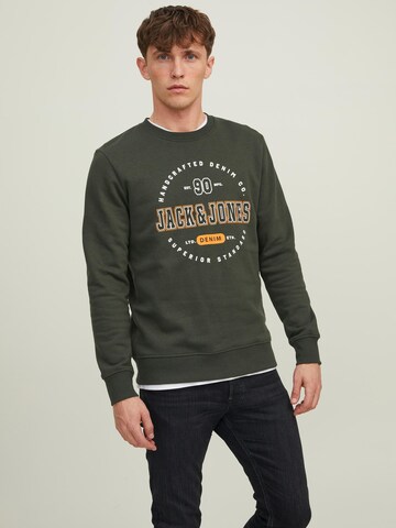 JACK & JONES Суичър 'STAMP' в зелено: отпред