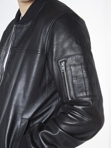 Bolongaro Trevor Tussenjas 'Ma1' in Zwart