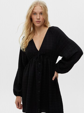 Pull&Bear Shirt Dress in Black: front