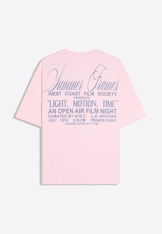 Tricou de la Bershka pe roz