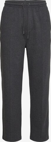 Urban Classics Broek in Grijs: voorkant