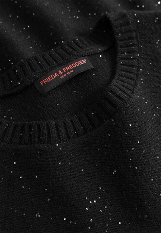 Frieda & Freddies NY Sweater in Black