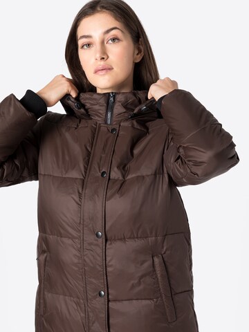 Manteau d’hiver 'DUSTY' SISTERS POINT en marron