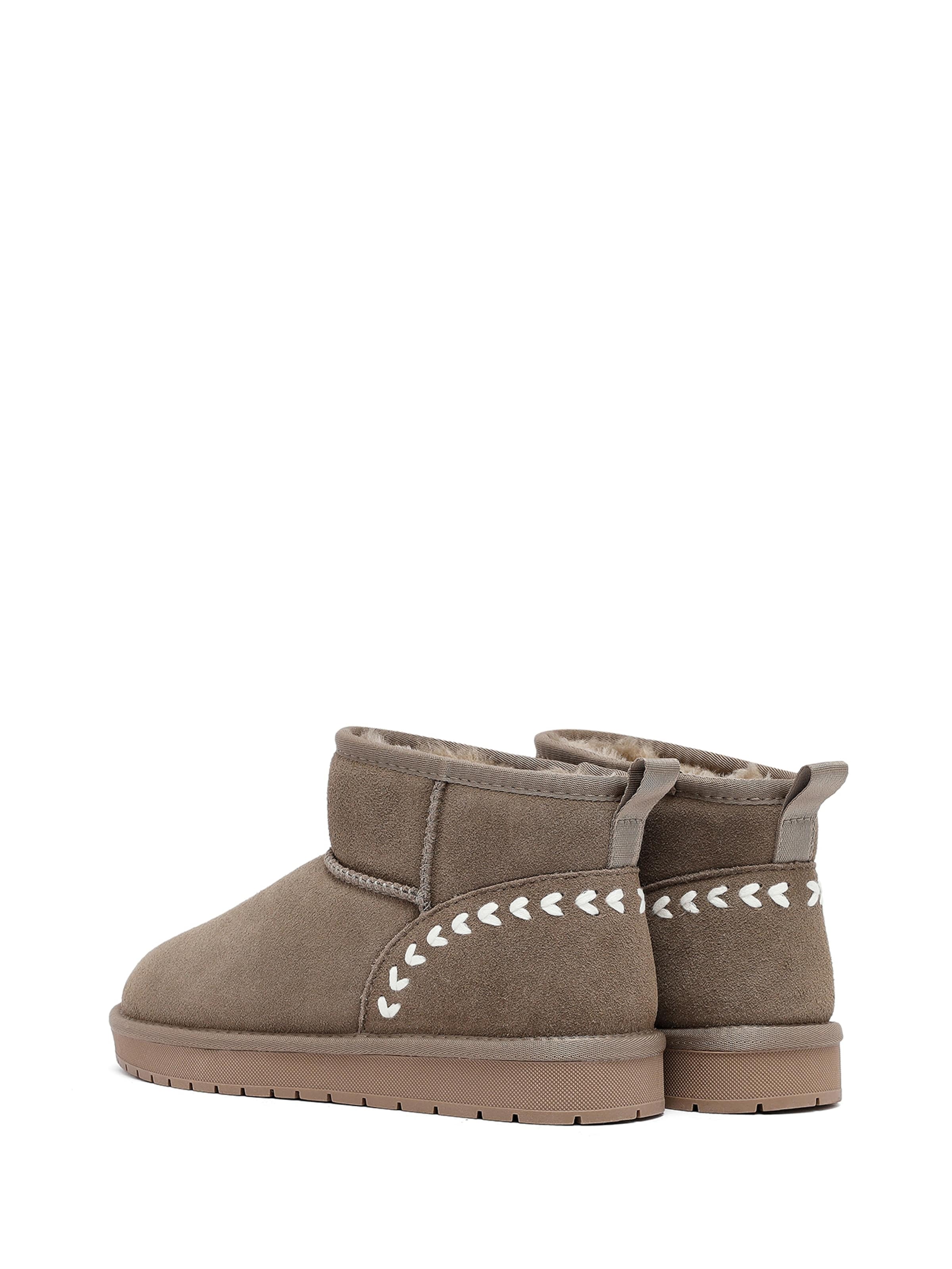Derimod Boots in Brown