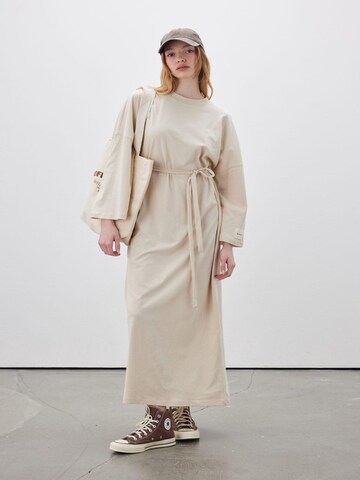 MANUKA Dress in Beige
