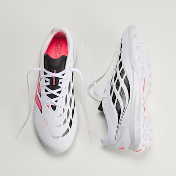 ADIDAS PERFORMANCE - Chuteira 'Predator League' em branco