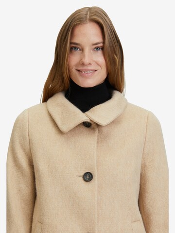 GIL BRET Between-Seasons Coat in Beige