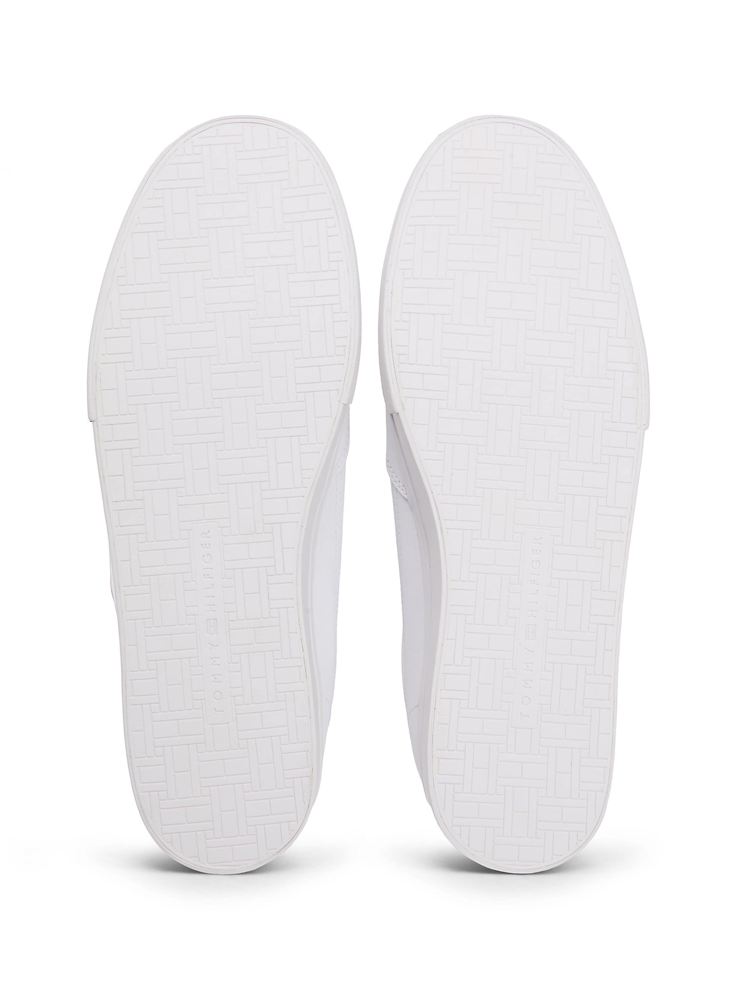 TOMMY HILFIGER Sneaker in Weiß