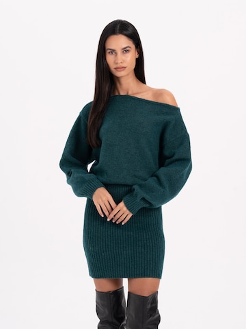 MYLAVIE by Sarah Harrison Strickkleid in Grün: Vorderseite