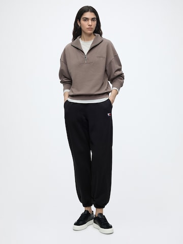 Calvin Klein Sweatshirt in Grey