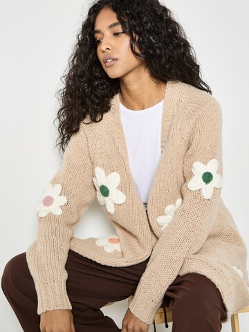 Apricot Knitted costume cardigan ' ' in Grey