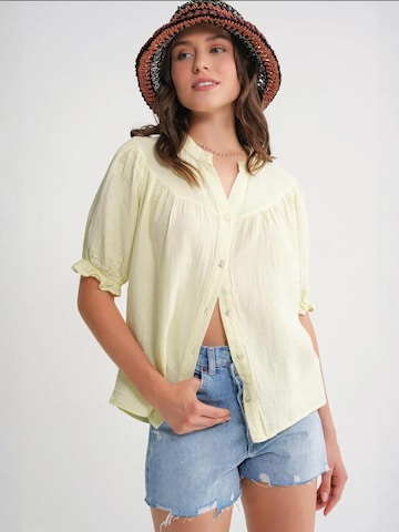 Camicia da donna di MixRay in giallo: frontale