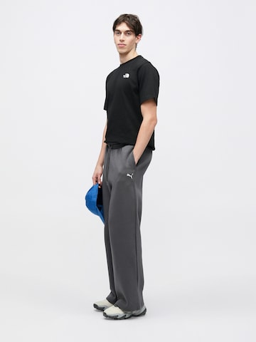 THE NORTH FACE Μπλουζάκι σε μαύρο