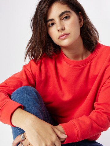 PIECES Sweatshirt 'CHILLI' in Red