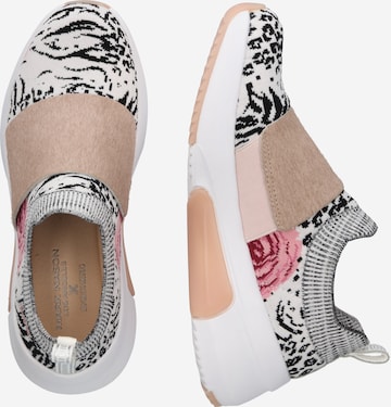 SKECHERS Slip ons 'MODERN JOGGER 2.0 - SANCTUARY' i hvit