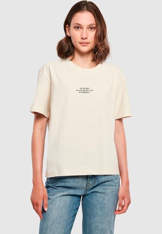 Miss Tee Shirt 'Too Frozen' in Beige: front