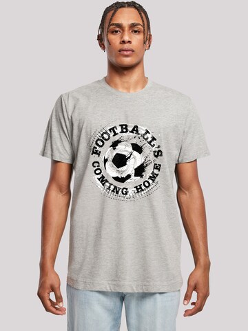 T-Shirt 'Football's Coming Home Paint Splatter' F4NT4STIC en gris : devant