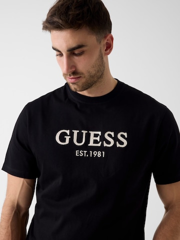 GUESS T-Shirt in Schwarz