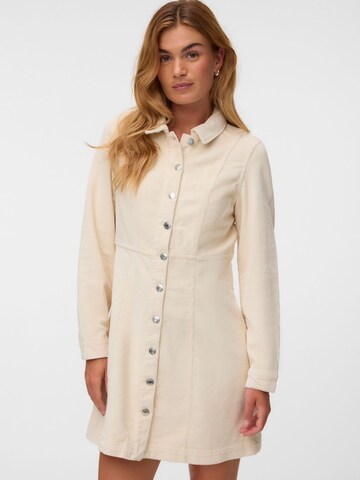 VERO MODA - Vestidos camiseiros 'VMDaisy' em bege: frente