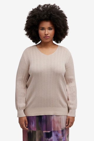 Ulla Popken Sweater in Beige: front