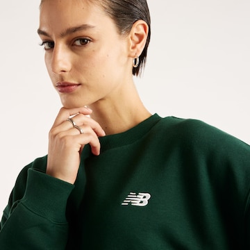 new balance Sweatshirt 'Sport Essentials French Terry Crew' in Groen
