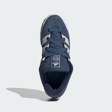 ADIDAS ORIGINALS Låg sneaker 'Adimatic' i blå