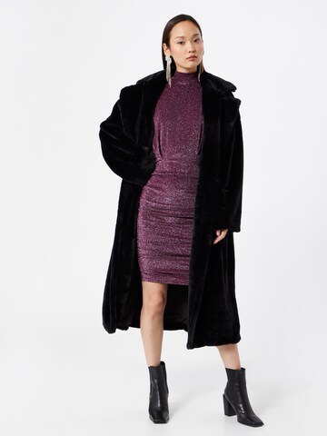 Robe de cocktail AX Paris en violet