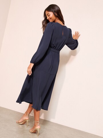 Friends Like These Kleid in Blau