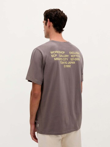 T-Shirt ' ' Scalpers en marron