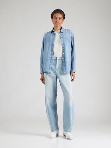 Calvin Klein Jeans Barrel Jeans in Blue
