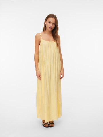 VERO MODAHaljina - žuta boja: prednji dio