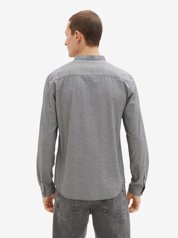 Coupe regular Chemise TOM TAILOR en gris