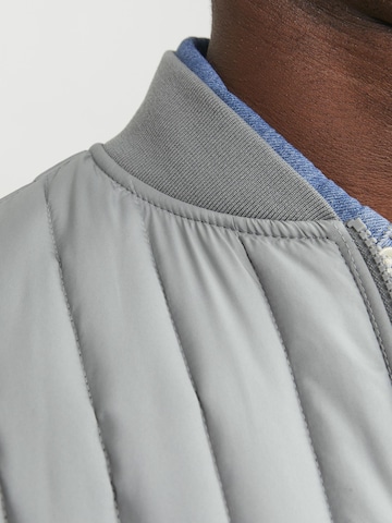JACK & JONES - Chaqueta de entretiempo en gris