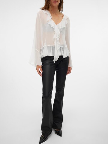 VERO MODA Flared Jeans 'Flash' in Black