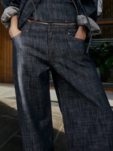 Bershka Wide leg Jeans in Blauw